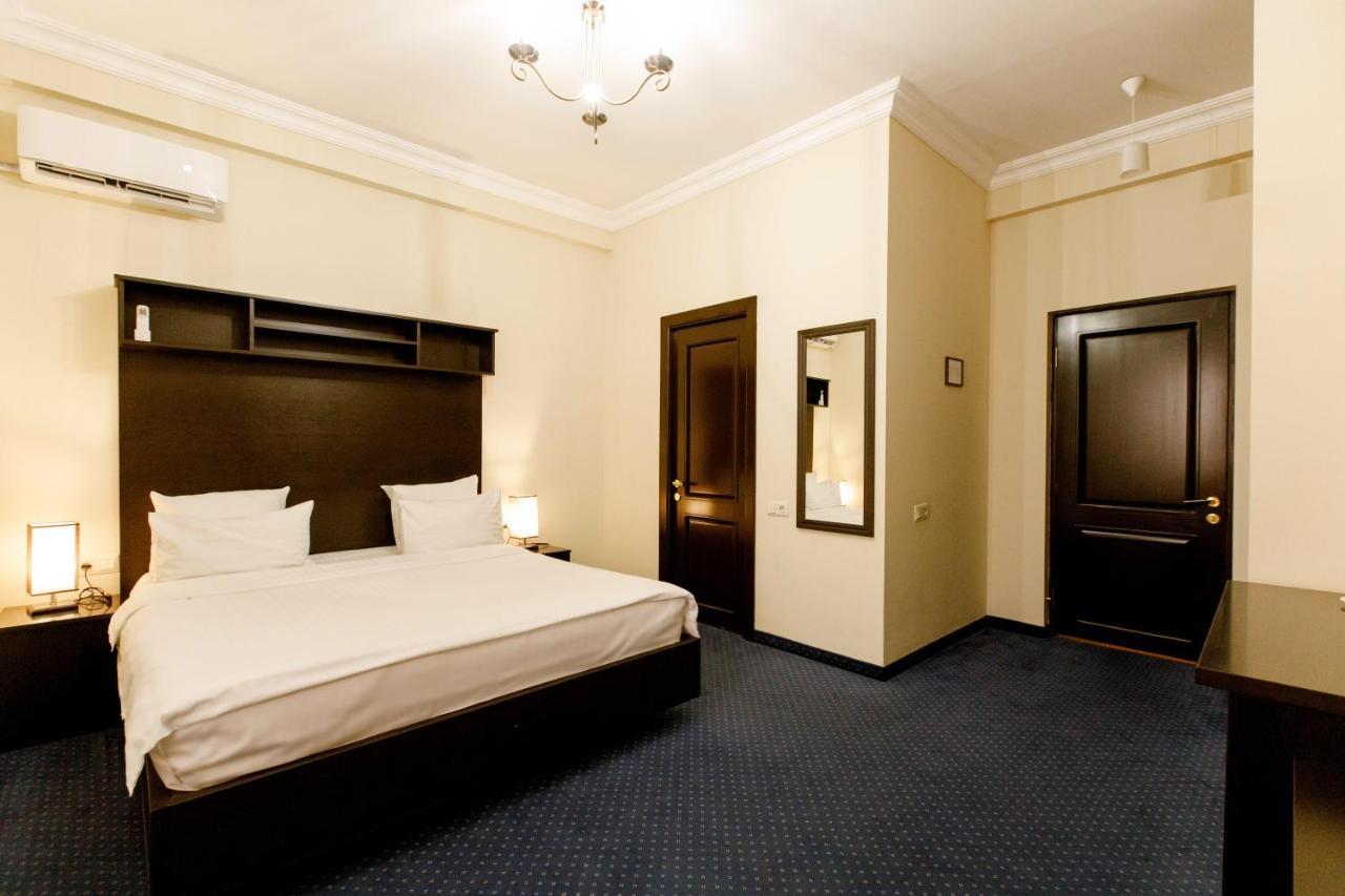 14 Floor Hotel Jerevan Buitenkant foto