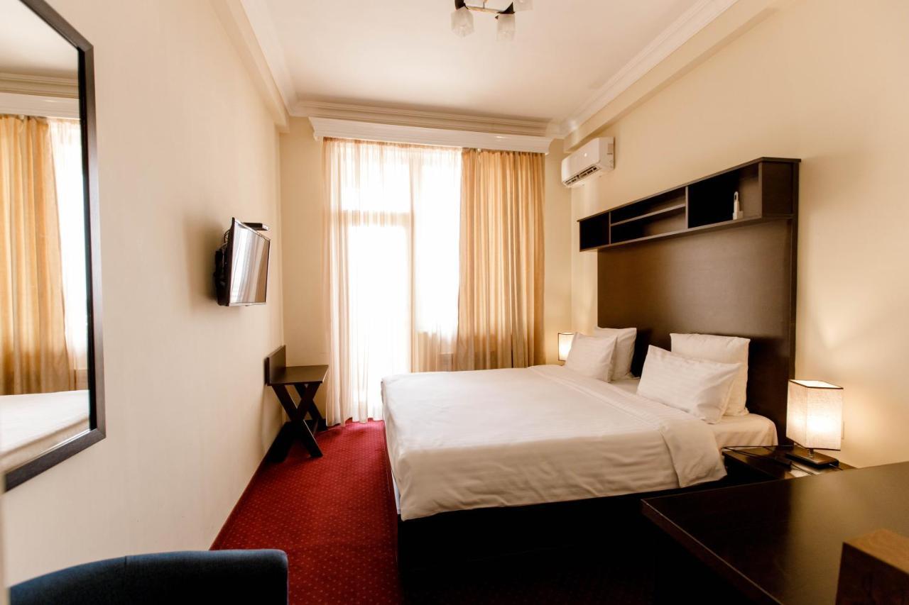 14 Floor Hotel Jerevan Buitenkant foto