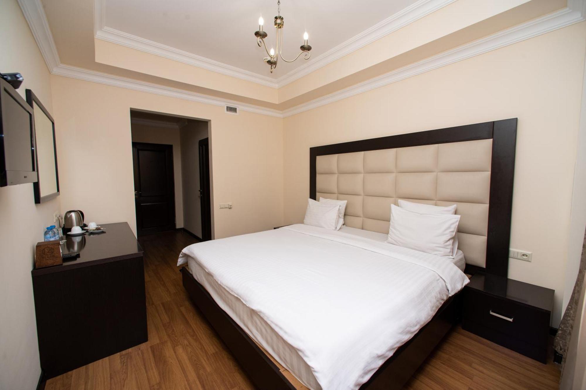 14 Floor Hotel Jerevan Buitenkant foto