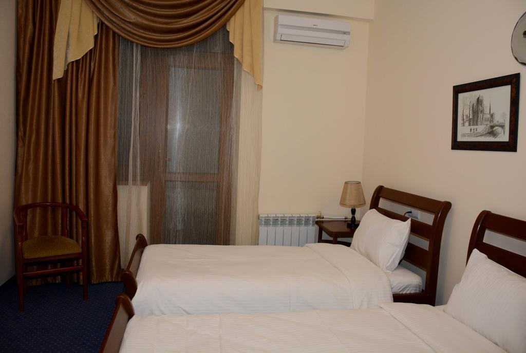 14 Floor Hotel Jerevan Buitenkant foto